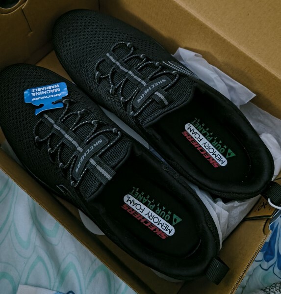 Brand new skechers 44 - 1