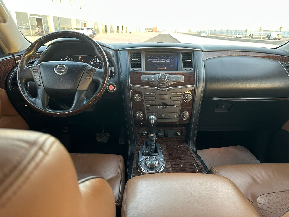 Nissan Patrol 2016 Platinum V8 — photo 3 for sale in Qatar