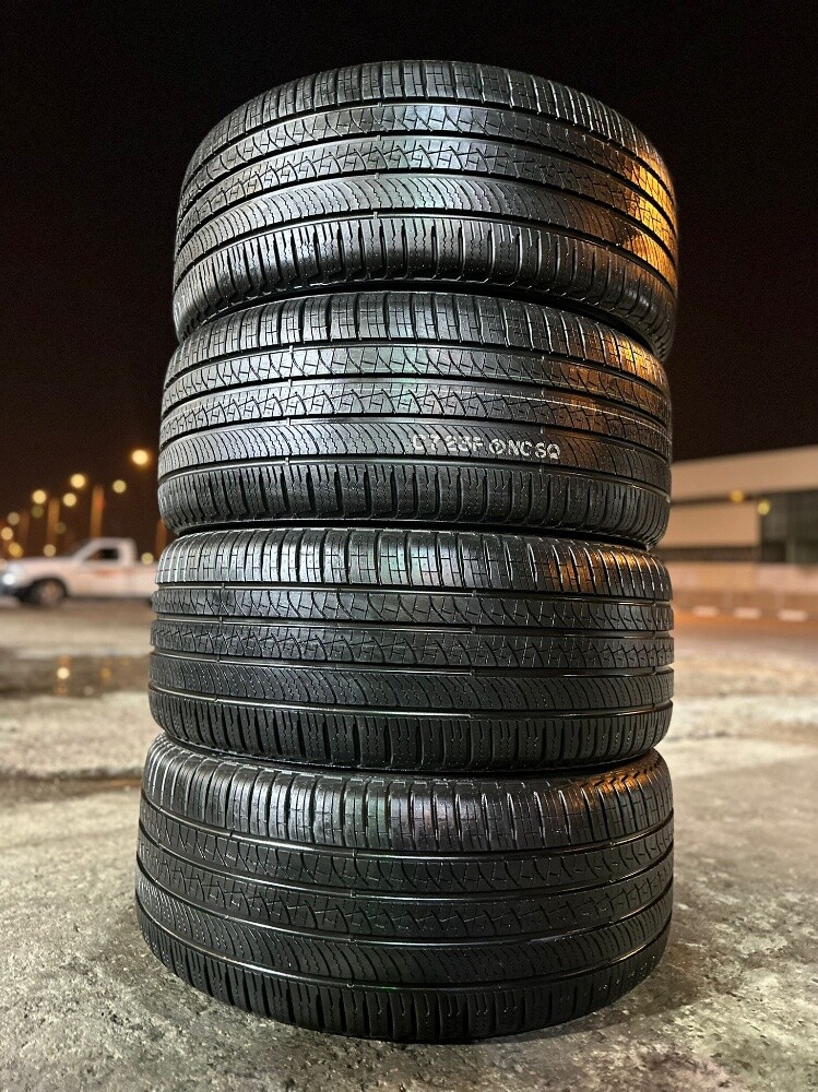 285/40/23 Pirelli, 2024 MF, 0 K.M - 1