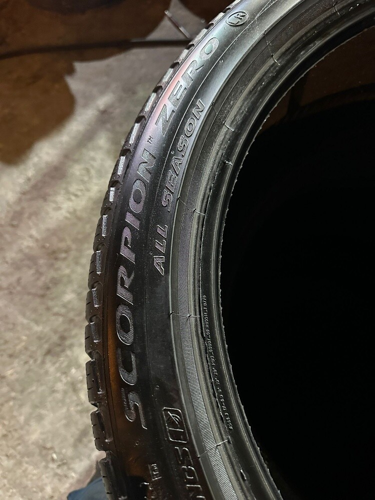 285/40/23 Pirelli, 2024 MF, 0 K.M - 4