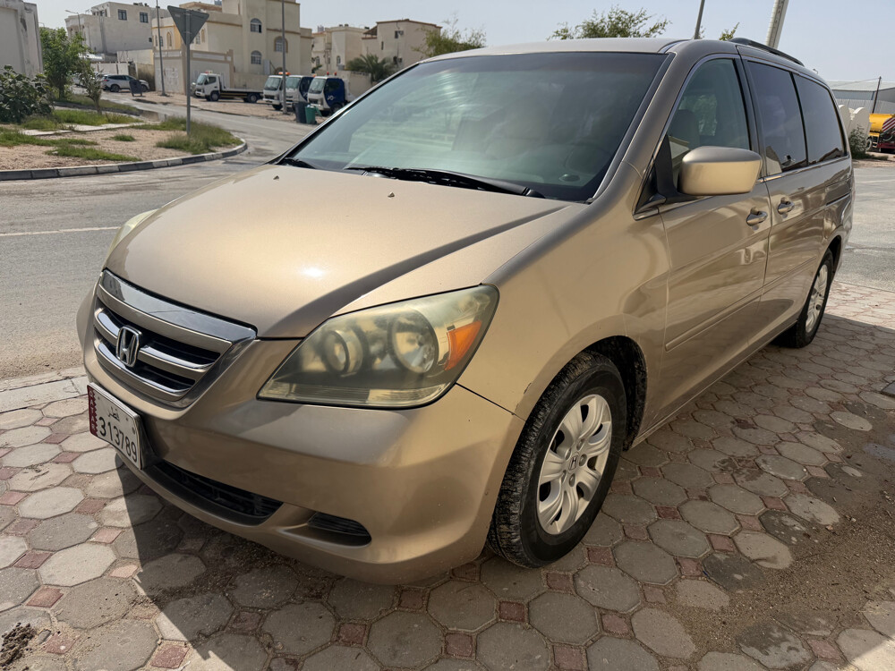 Honda odyssey 2005 low mileage — photo 1 for sale in Qatar