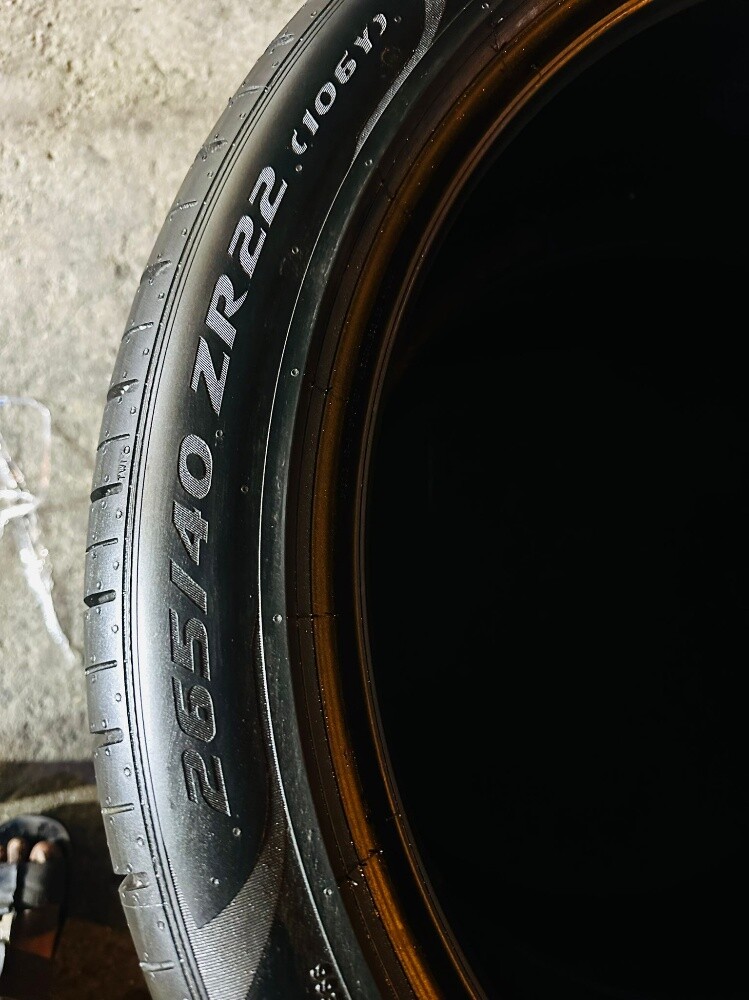 265/40/22 Front, 295/35/22 Back - 2