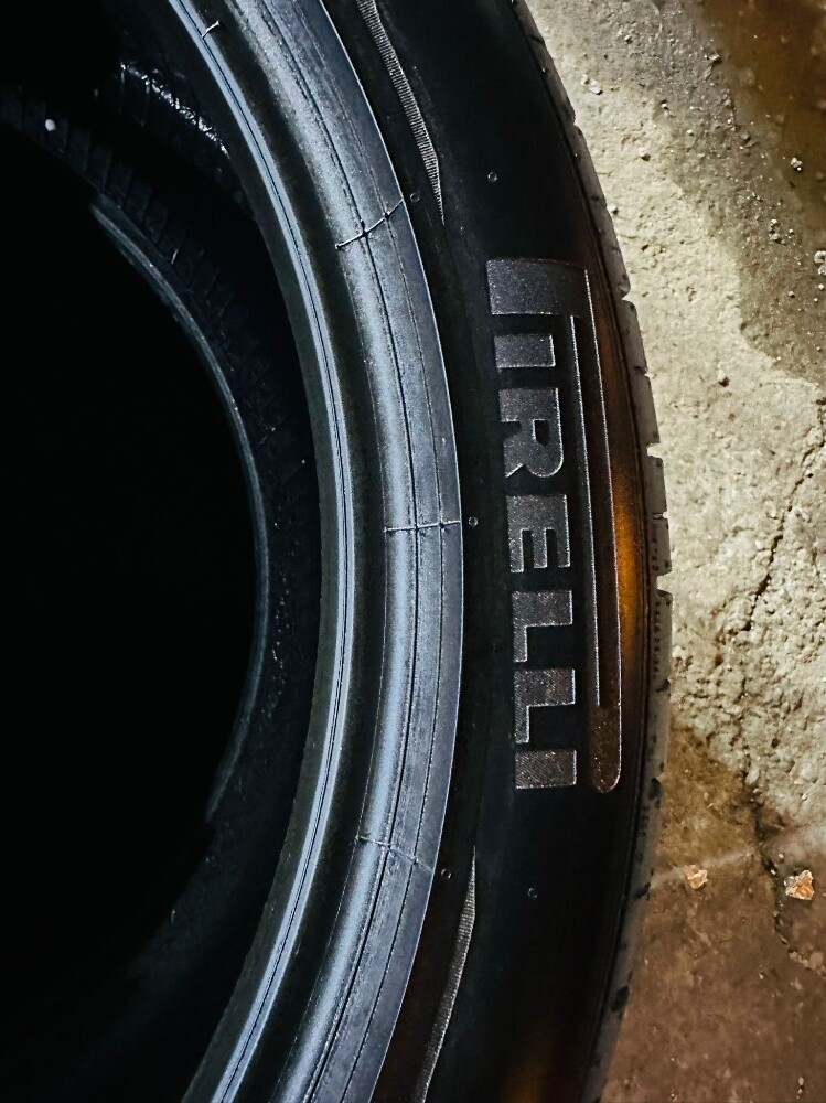 265/40/22 Front, 295/35/22 Back - 4