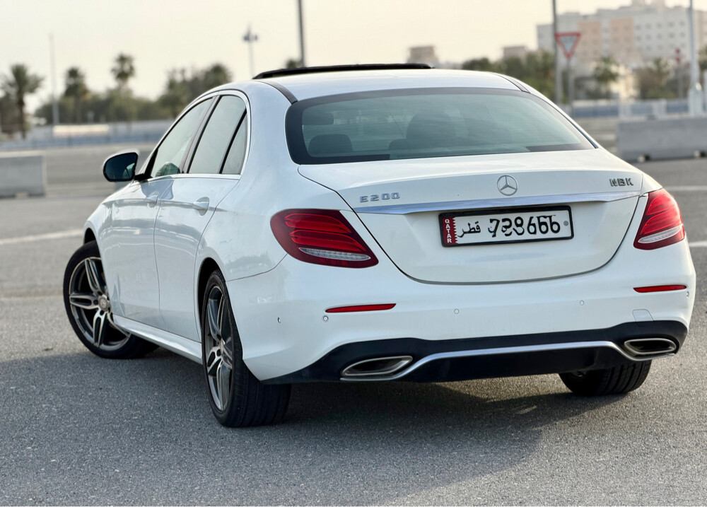 Mercedes E200 AMG 2017 — photo 4 for sale in Qatar