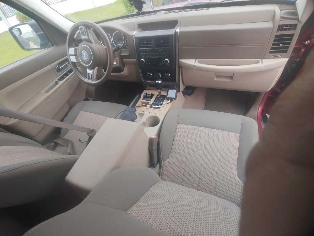 jeep cherokee liberty 2012 - 11