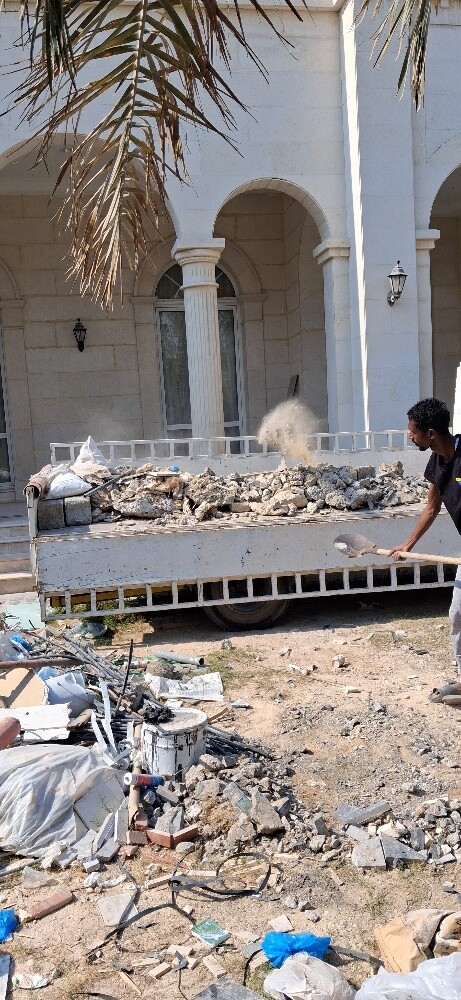 نقل مواد البناء والرمل المغسول - 2