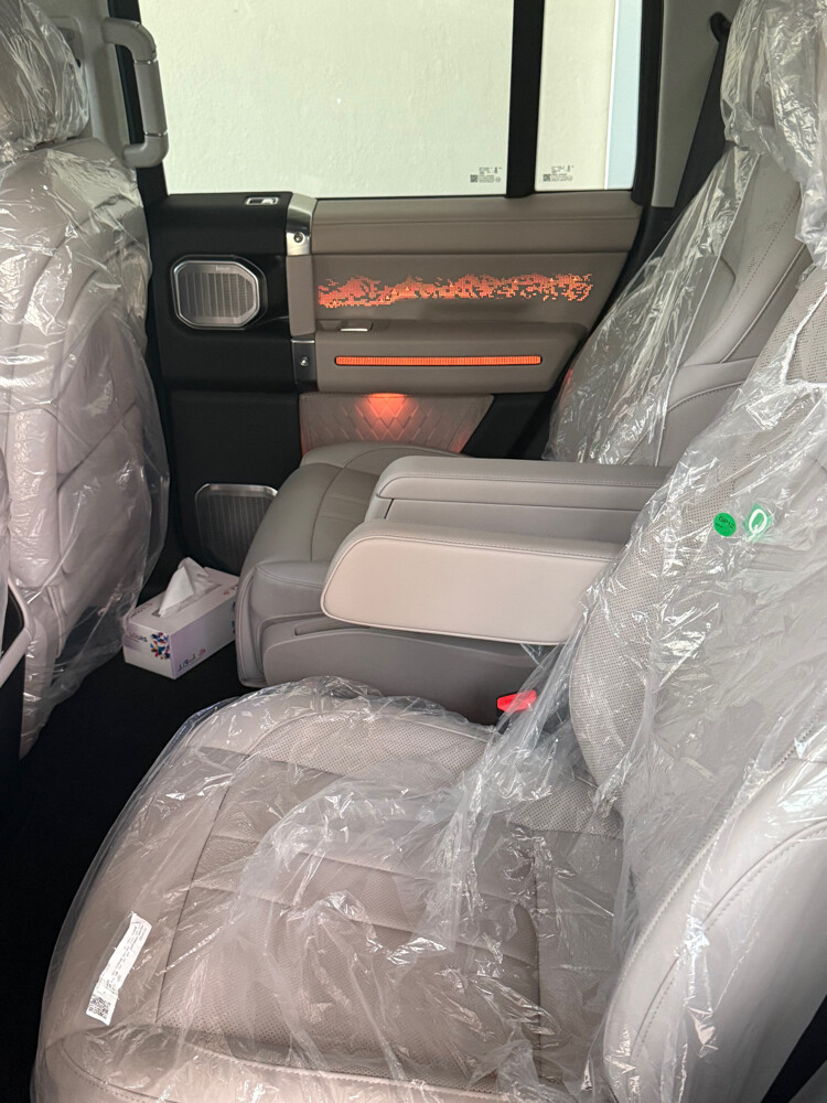 g 700 like new flagship — photo 4 for sale in Qatar