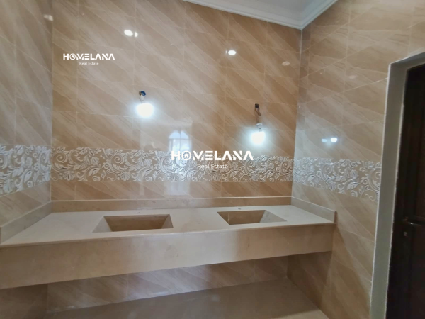 Madinat Khalifa- 8BR New- Rented - 3