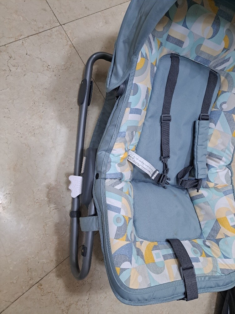 rocking chair excellent condition - 2