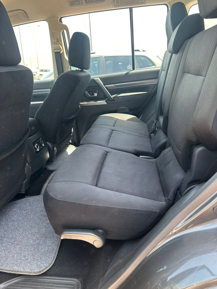PAJERO 3.5 2020 SALE — photo 6 for sale in Qatar