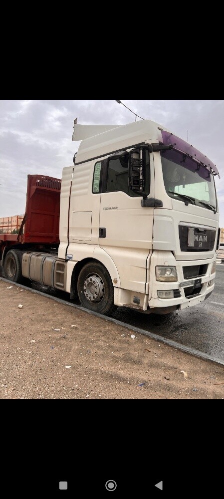 MAN head 2010 and trailer 2008 - 3