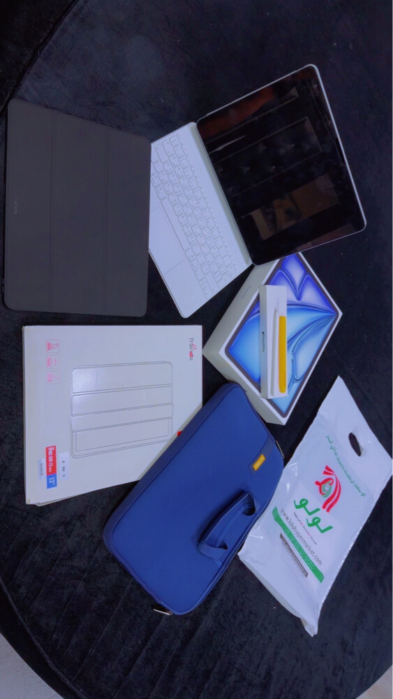 Like New iPad Air 13-inch M3 - 6