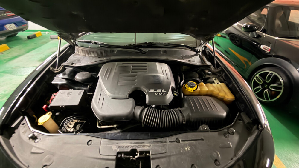 Dodge charger 2015 good condition - 10