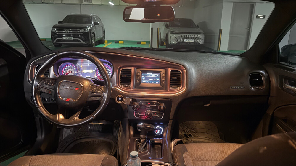 Dodge charger 2015 good condition - 7