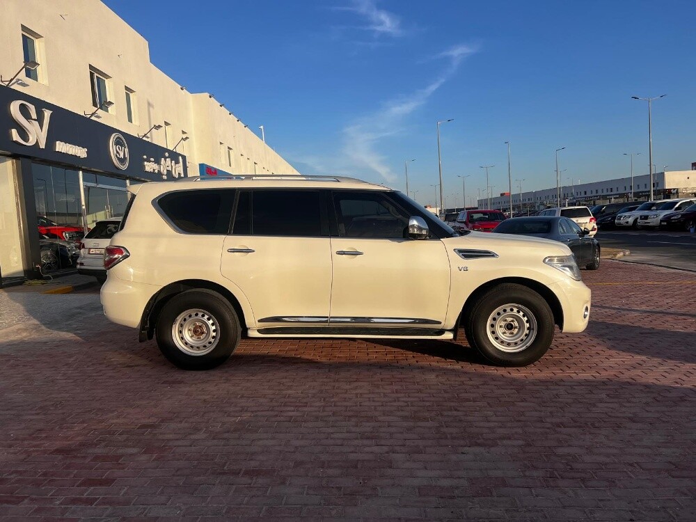 Nissan Patrol Platinum 2014 — photo 4 for sale in Qatar