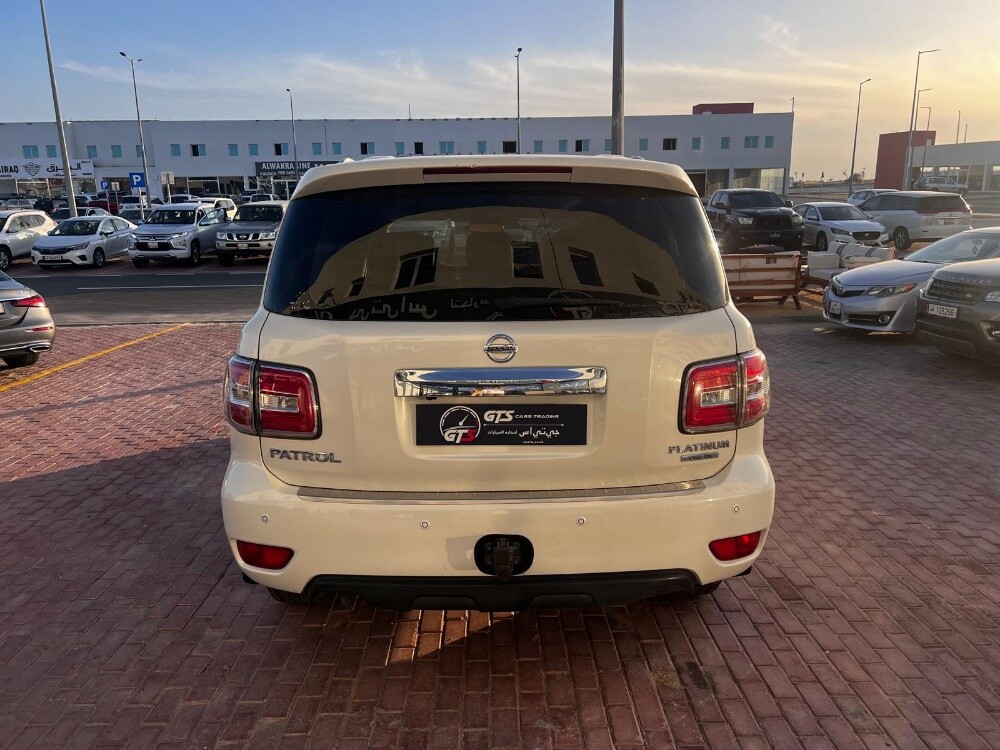 Nissan Patrol Platinum 2014 — photo 6 for sale in Qatar