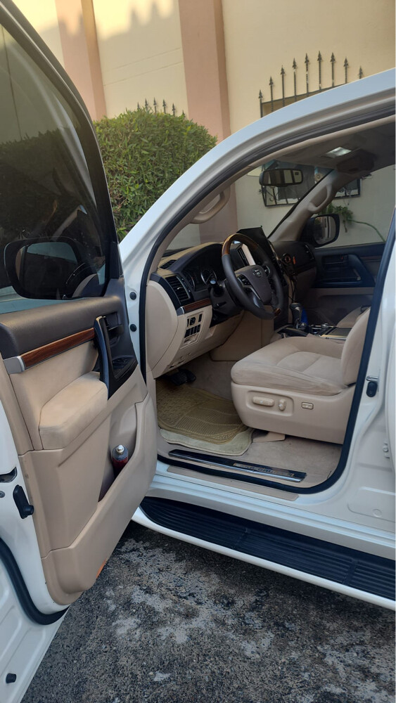 Land Cruiser — photo 2 for sale in Qatar