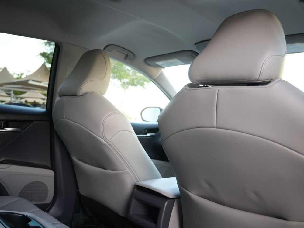Toyota Camry SE 2023 — photo 13 for sale in Qatar