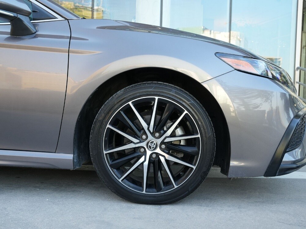 Toyota Camry SE 2023 — photo 14 for sale in Qatar
