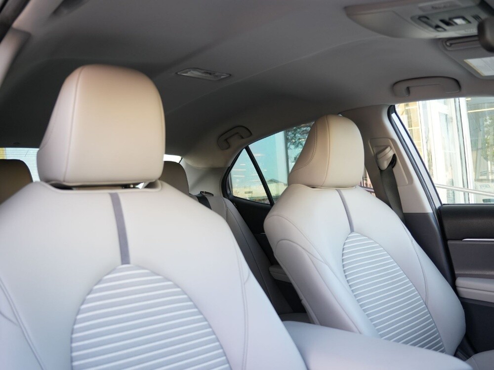 Toyota Camry SE 2023 — photo 6 for sale in Qatar