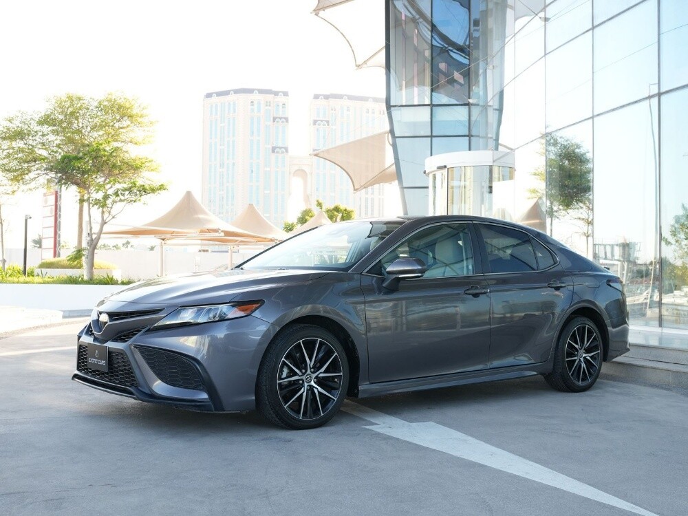Toyota Camry SE 2023 — photo 1 for sale in Qatar