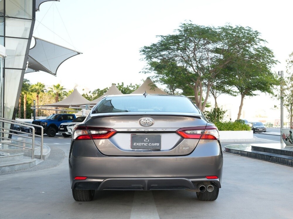 Toyota Camry SE 2023 — photo 17 for sale in Qatar