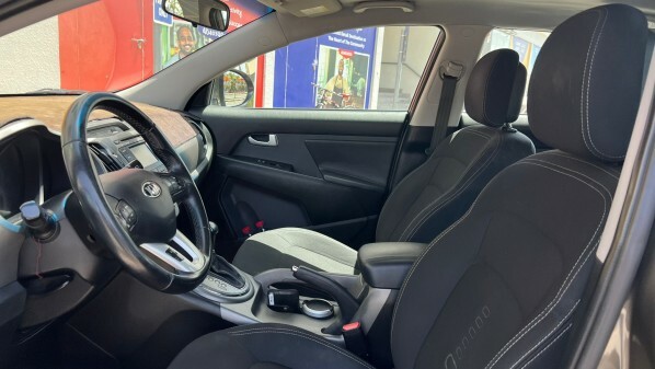 2015 Kia Sportage 2.0L EX — photo 11 for sale in Qatar