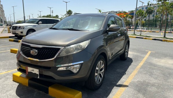 2015 Kia Sportage 2.0L EX — photo 1 for sale in Qatar