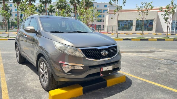 2015 Kia Sportage 2.0L EX — photo 5 for sale in Qatar