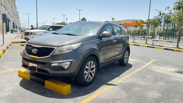 2015 Kia Sportage 2.0L EX — photo 4 for sale in Qatar