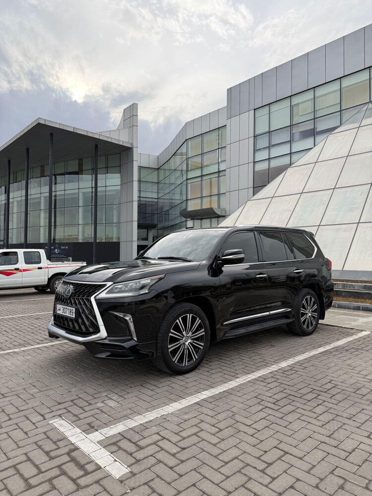 Lexus 2018 — photo 1 for sale in Qatar