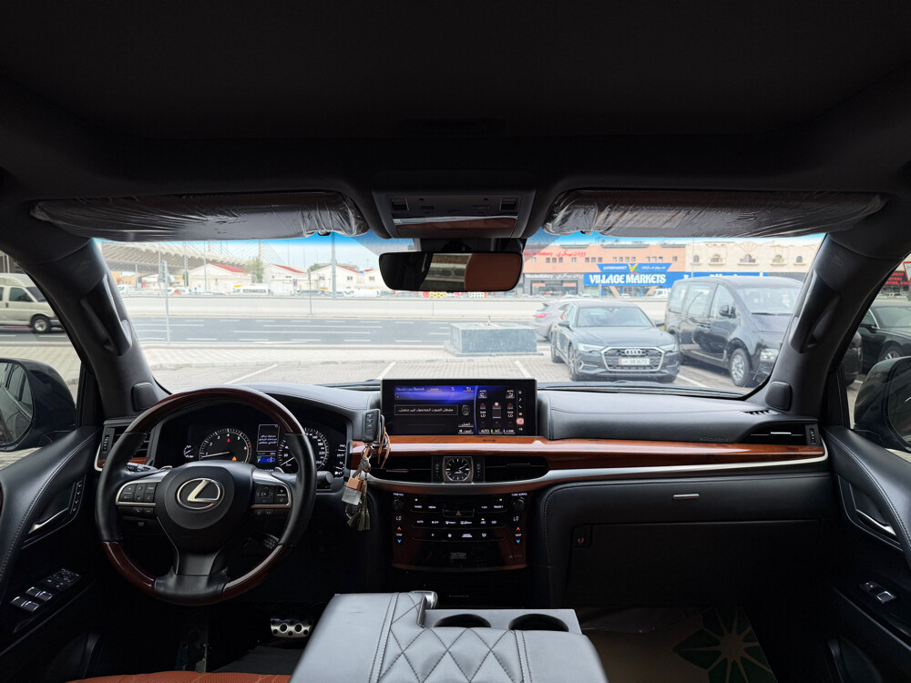 Lexus 2018 — photo 4 for sale in Qatar