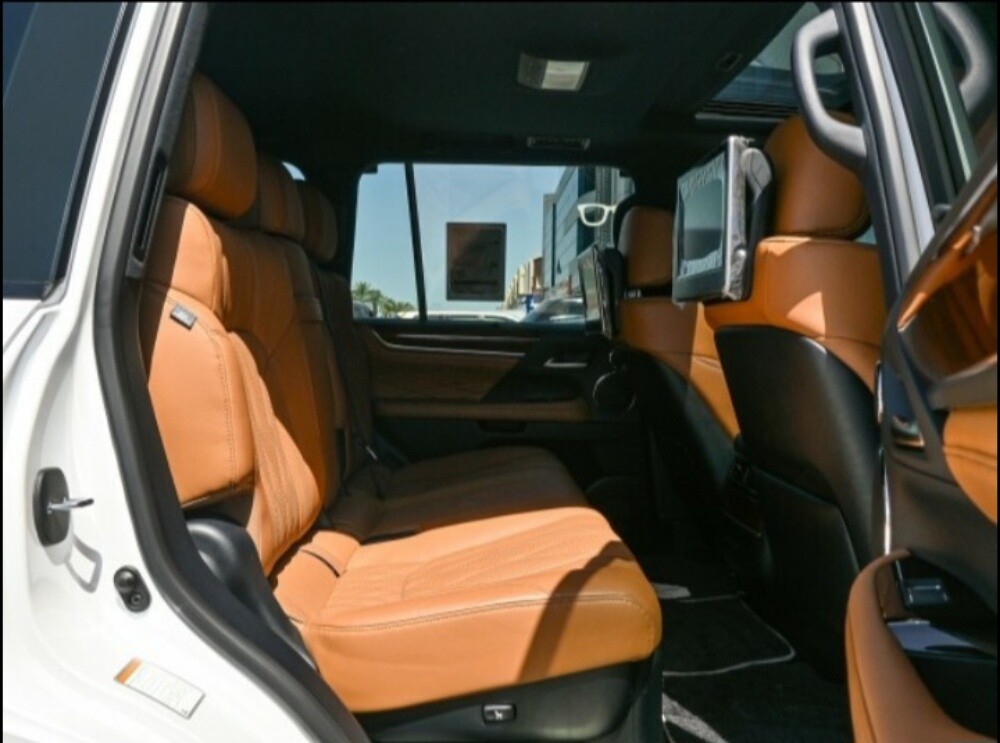 Lexus black edition 570s — photo 10 for sale in Qatar