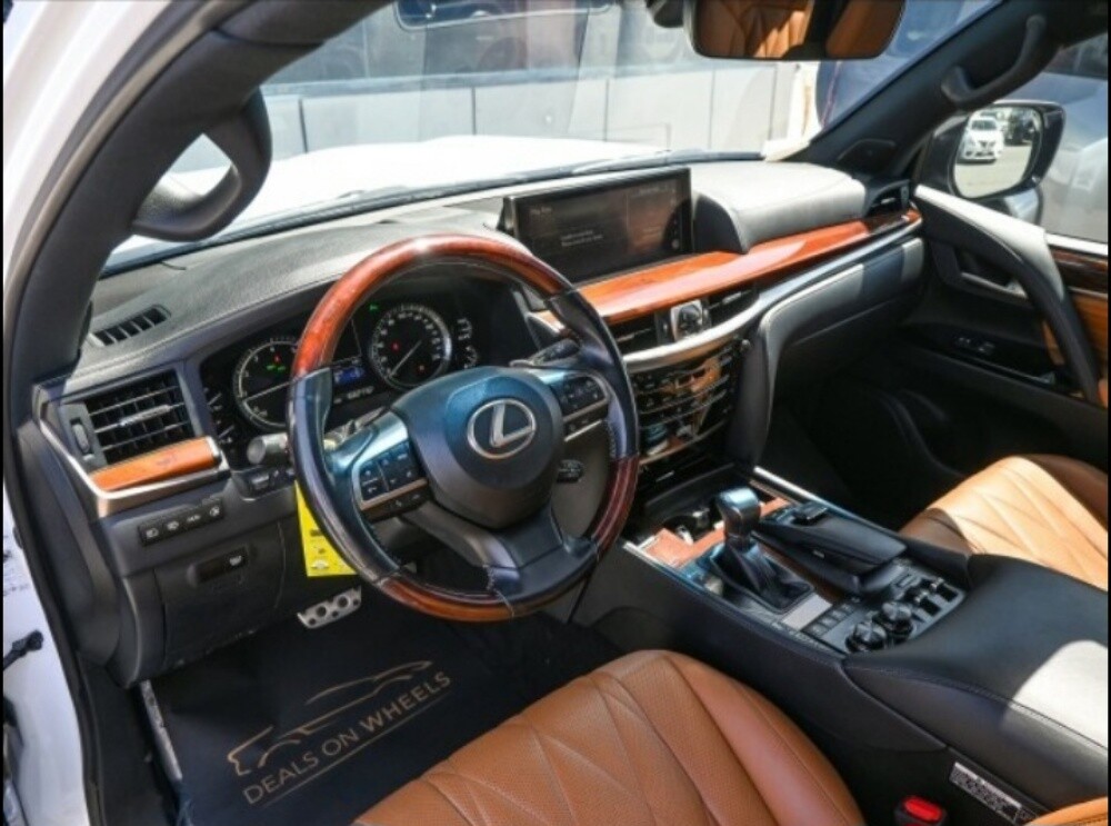 Lexus black edition 570s — photo 6 for sale in Qatar