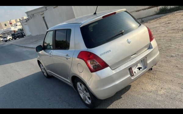 2010 Suzuki Swift for Sale — photo 5 for sale in Qatar