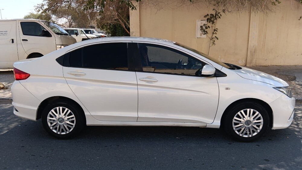 honda city — photo 4 for sale in Qatar