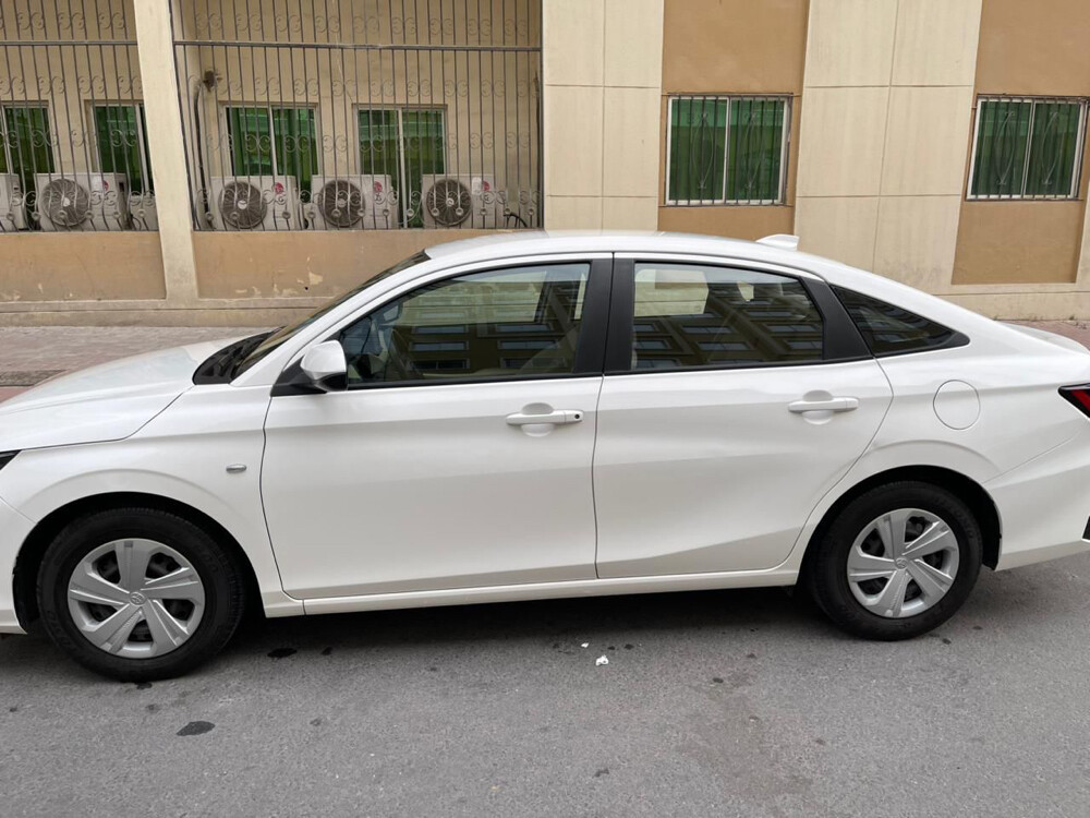 Toyota Yaris 2023 — photo 5 for sale in Qatar