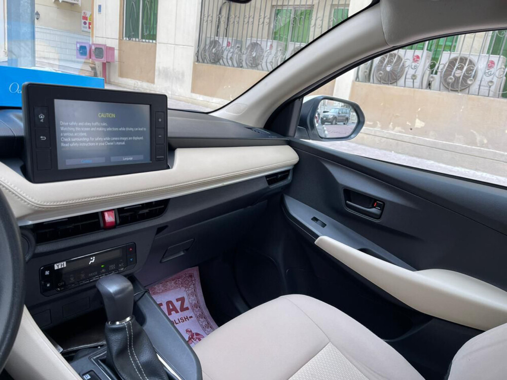 Toyota Yaris 2023 — photo 2 for sale in Qatar
