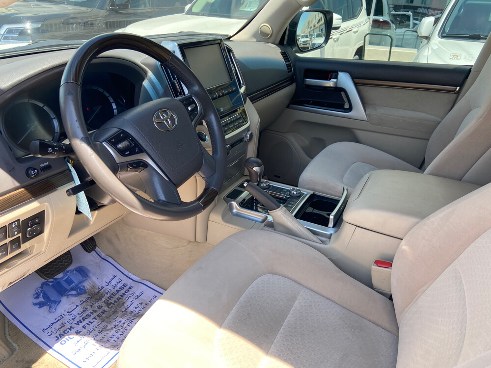 VXR 2021 White — photo 7 for sale in Qatar