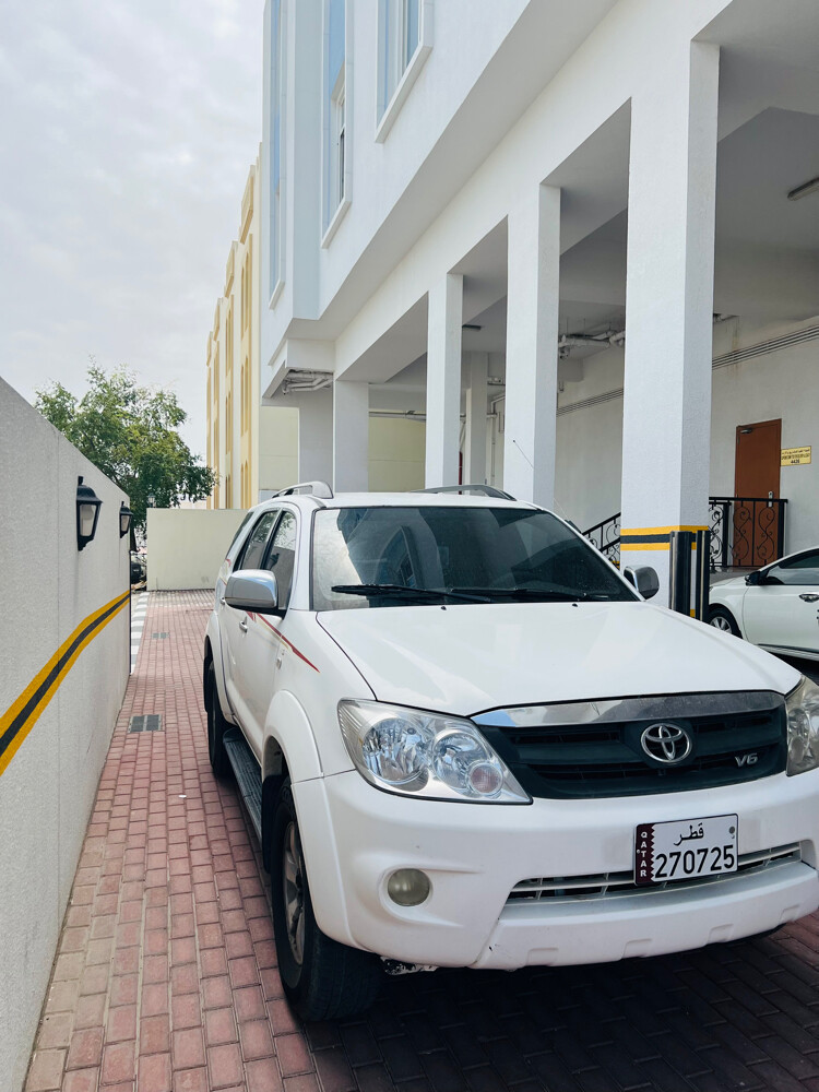 Toyota Fortuner — photo 3 for sale in Qatar