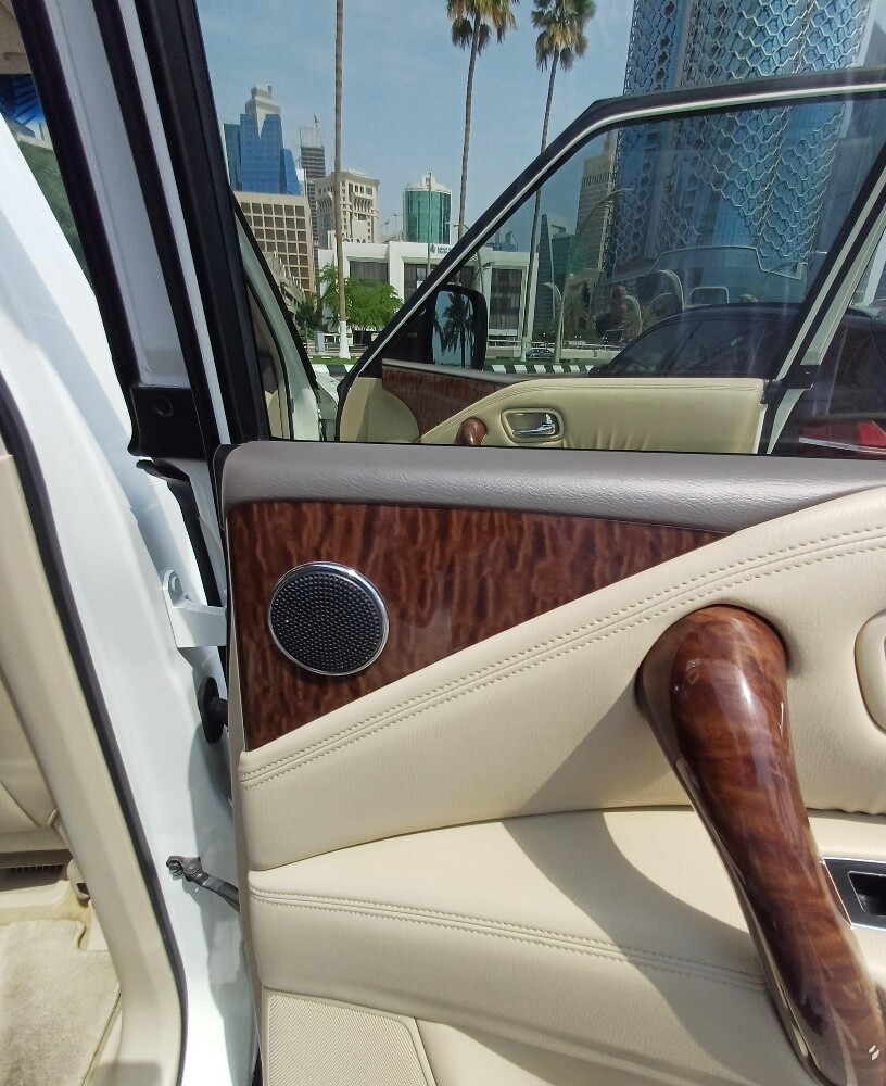 Nissan Patrol 2012 — photo 15 for sale in Qatar