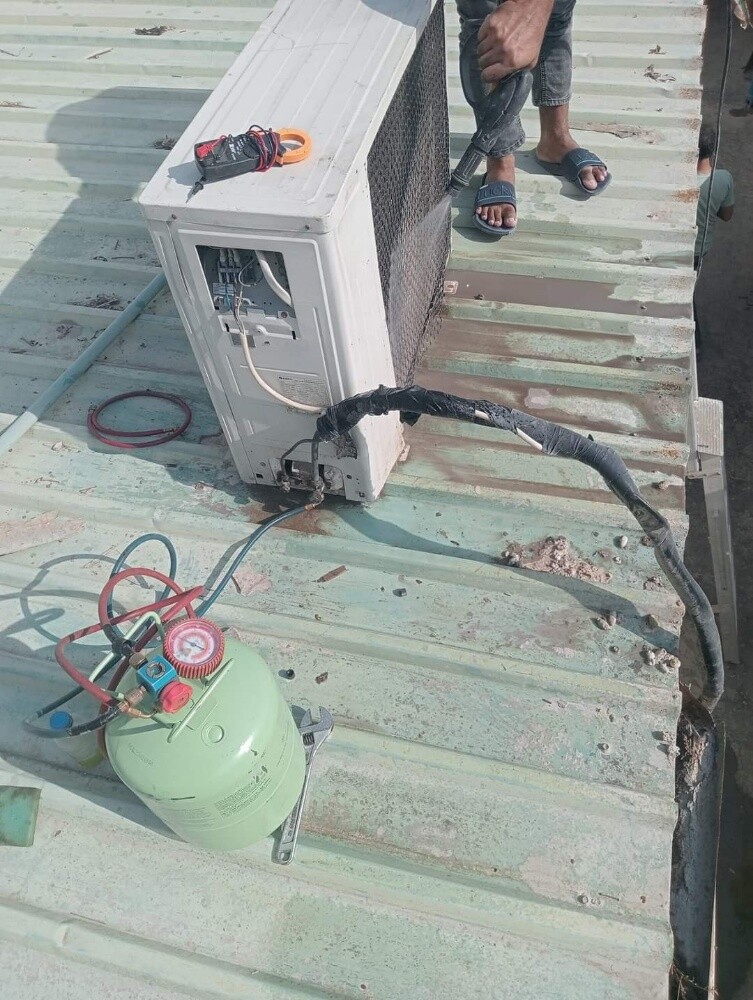 Refrigerator, Ac, cooker, refair - 9