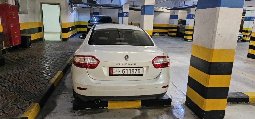 Renault Fluence 2013 — photo 4 for sale in Qatar