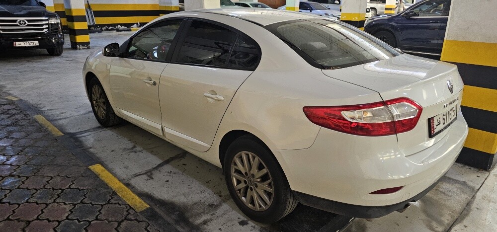 Renault Fluence 2013 — photo 3 for sale in Qatar