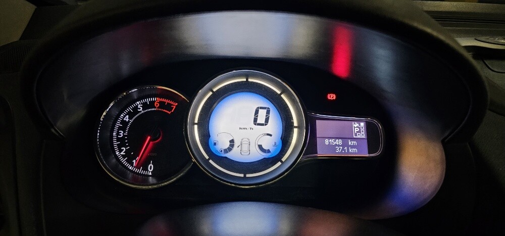 Renault Fluence 2013 — photo 8 for sale in Qatar