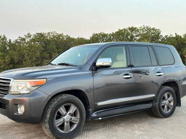 Toyota Land cruiser GXR V8 2013 — photo 2 for sale in Qatar