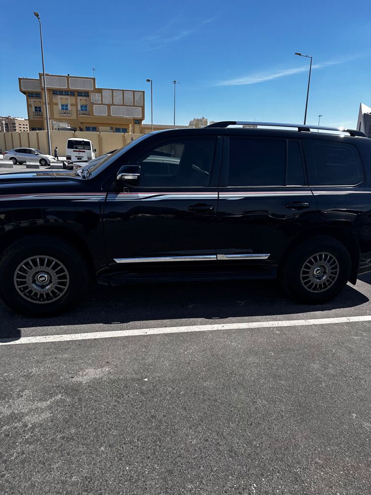 Well maintained Land Cruiser — photo 3 for sale in Qatar
