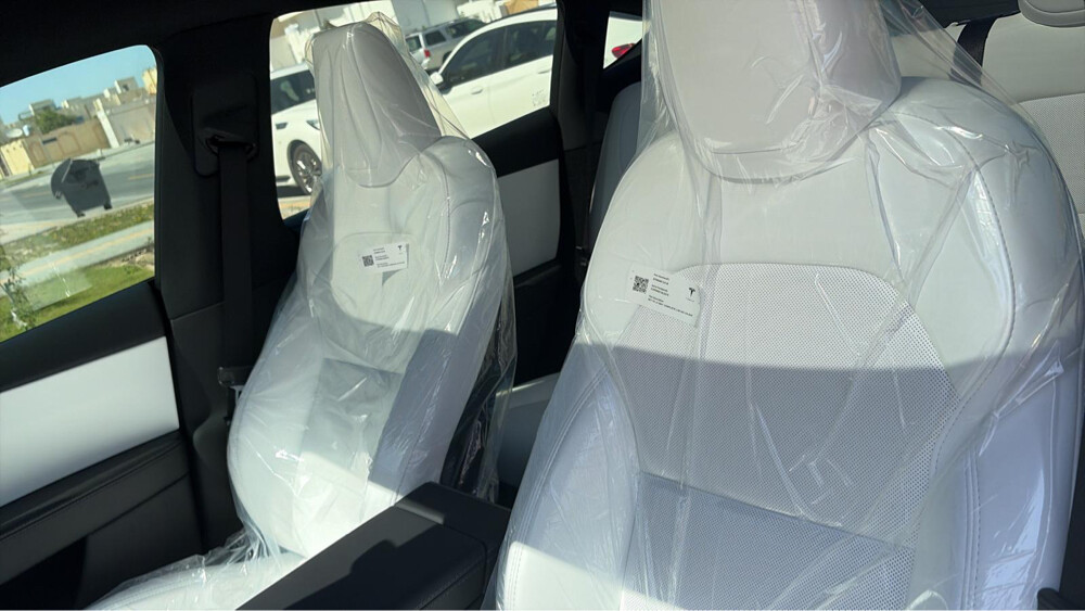Tesla Model Y — photo 4 for sale in Qatar