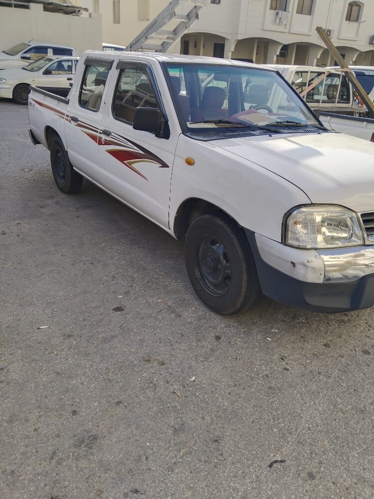 Nissan pickup for sell — photo 1 for sale in Qatar