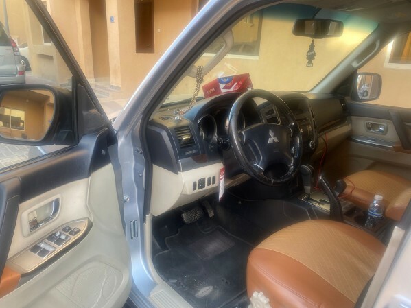Mitsubishi Pajero 2015 GLS — photo 5 for sale in Qatar